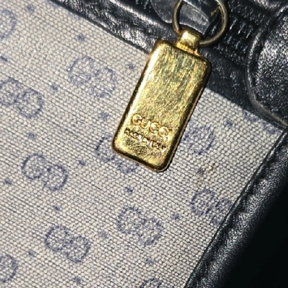 Gucci chic vintage